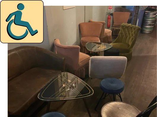 Un salon au r.-d.-c.